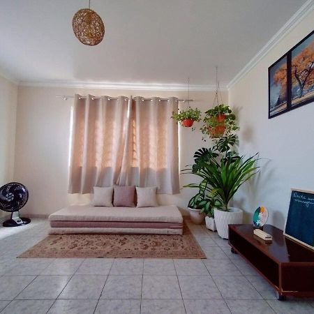 4 quartos , muito espaçosa , Wi-fi 250 mega , 12 mim do parque Andradina Exterior foto